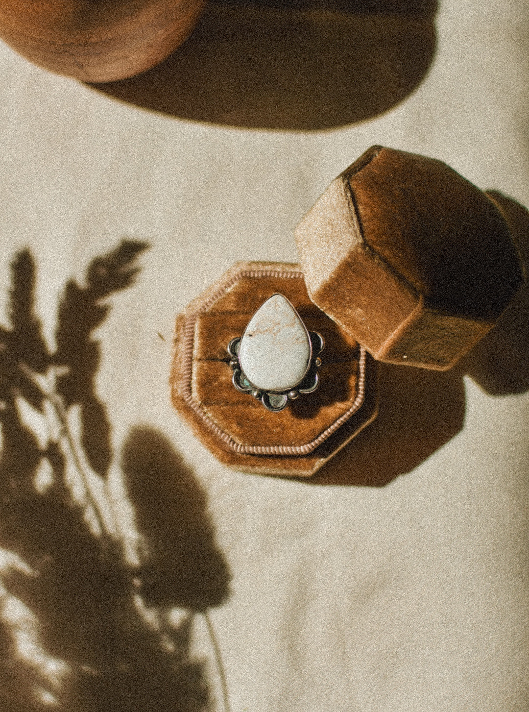 White Buffalo Ring sz 6.5