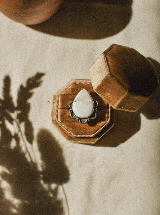 White Buffalo Ring sz 6.5