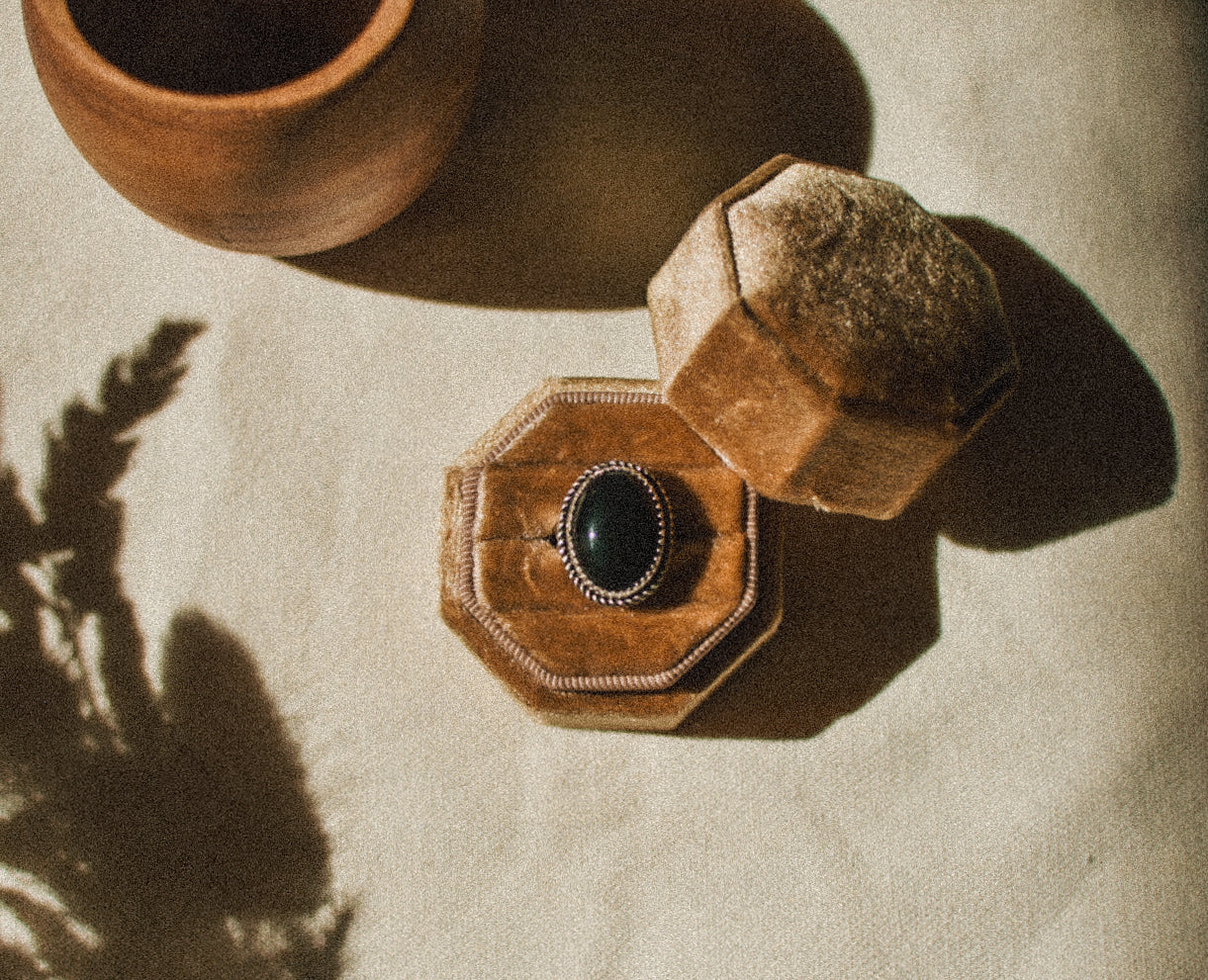 Black Onyx Ring sz 4.5